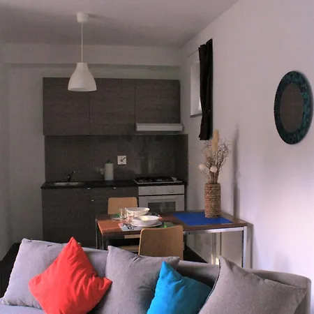 Tatablu Residenza Con Parcheggio فلورنس